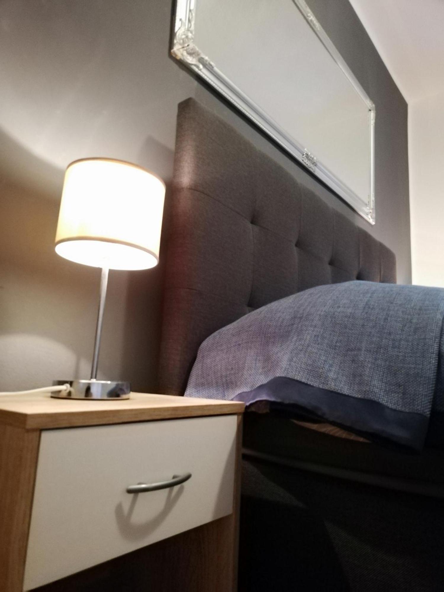 Apartments Poretti For 2,In Center Parking Free In The Yard,6 Min Beach Walk 로비니 외부 사진